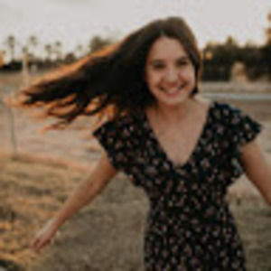 Meet your Posher, Carly